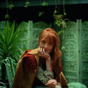 Colours of Ostrava oznamuje ďalšiu veľkú hviezdu - britskú kapelu Florence + The Machine