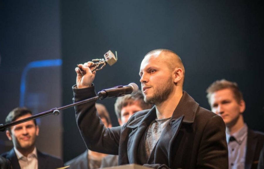 Frontman skupiny Fallgrapp Juraj "Jureš" Líška v SCENE_FM