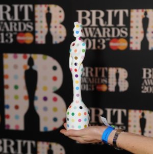 O ceny Brit Awards zabojujú kapely Alt-J aj Mumford & Sons