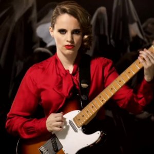 Anna Calvi zverejnila skladbu Eliza z pripravovaného albumu