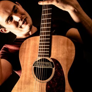 Gitarista Chris Woods zavíta v rámci Guitar Night na Slovensko