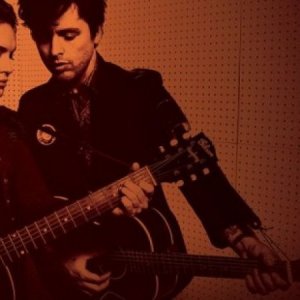 Billie Joe Armstrong z Green Day a Norah Jones nahrali country album