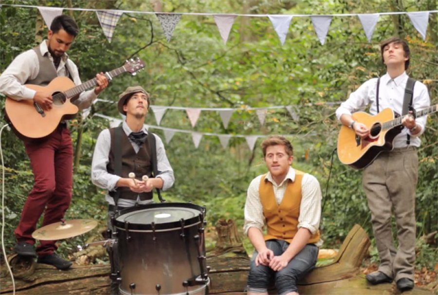 Skvelé "mashupy" #1: Arctic Monkeys vs Mumford & Sons Skvelé "mashupy" #1: Arctic Monkeys vs Mumford & Sons