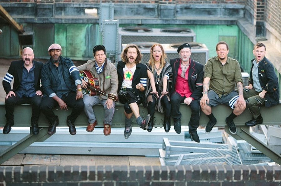 Nový album od Gogol Bordello je dostupný zadarmo na vypočutie Nový album od Gogol Bordello je dostupný zadarmo na vypočutie