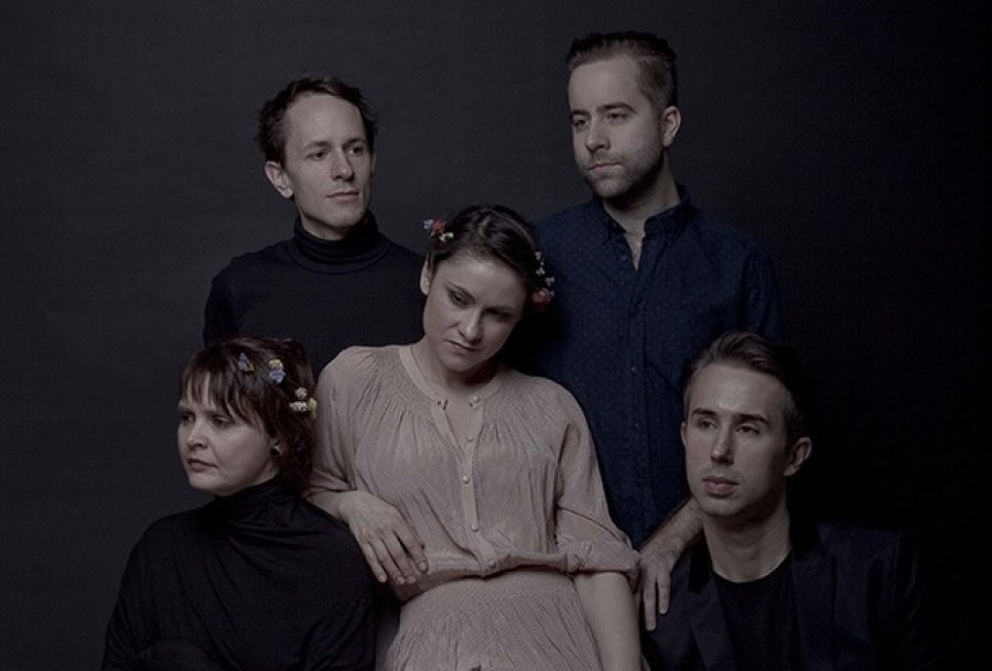 Lenka Dusilová a Baromantika vydajú v októbri prvý živý album Lenka Dusilová a Baromantika vydajú v októbri prvý živý album