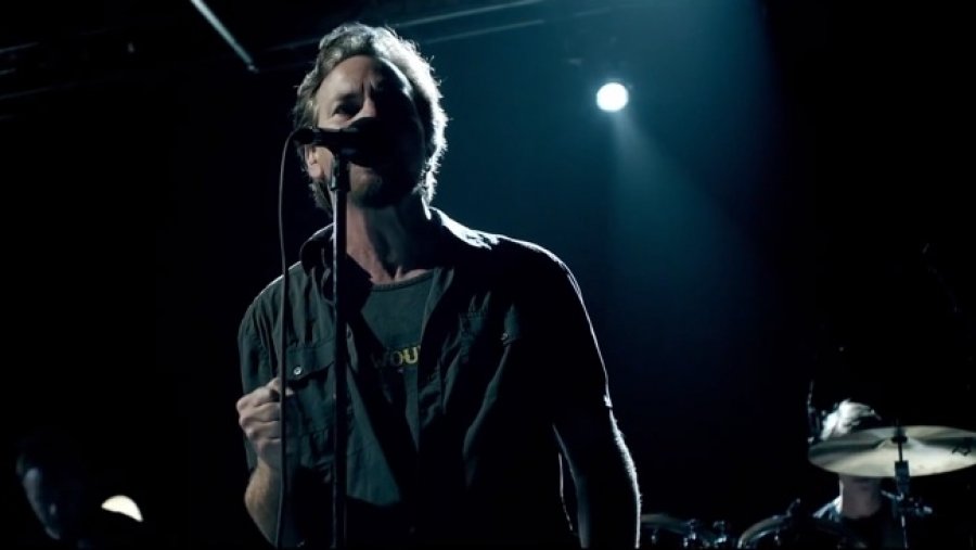 Druhým singlom z nového albumu kapely Pearl Jam je skladba Sirens Druhým singlom z nového albumu kapely Pearl Jam je skladba Sirens