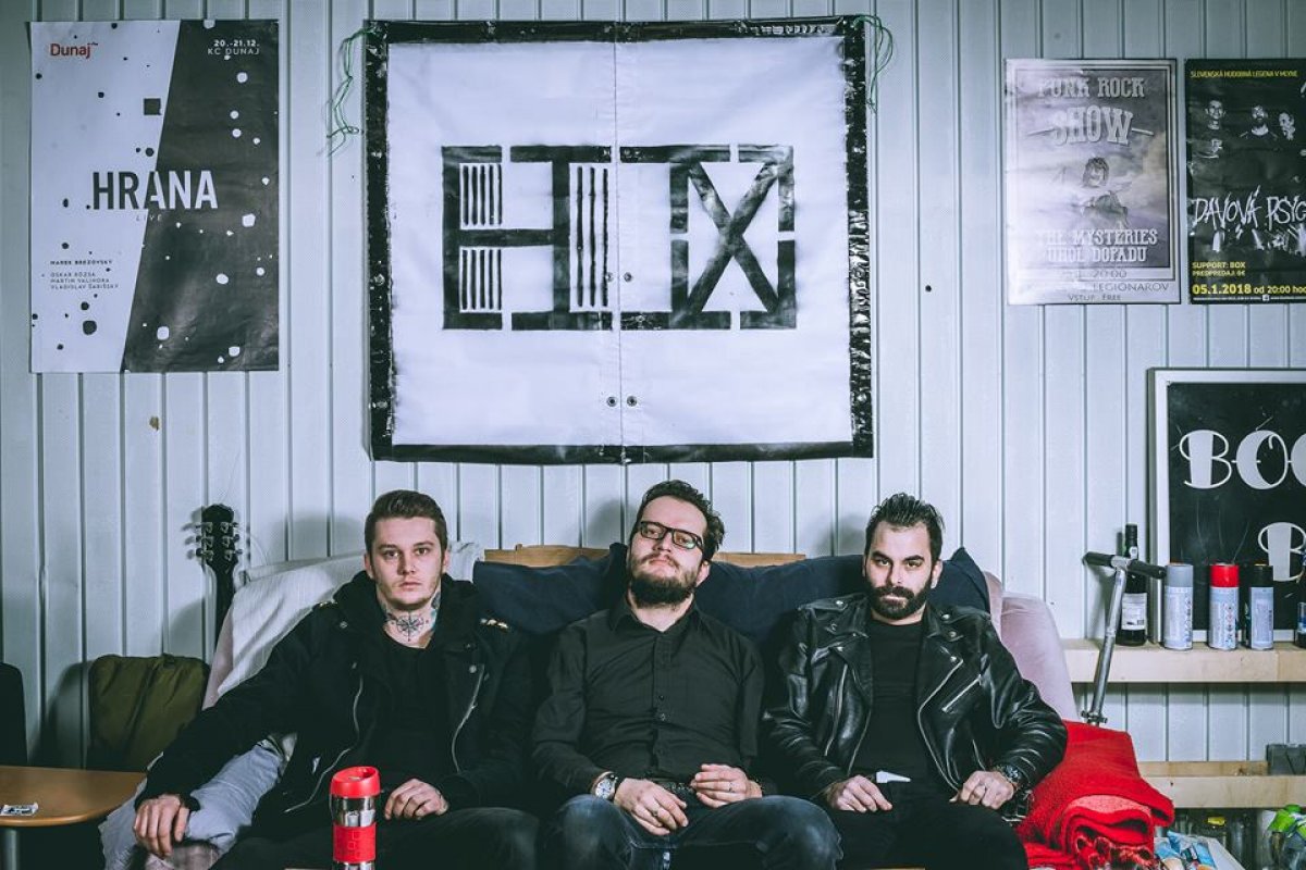 Trenčianka kapela BOX ako predskokani legendárnych Dog Eat Dog Trenčianka kapela BOX ako predskokani legendárnych Dog Eat Dog