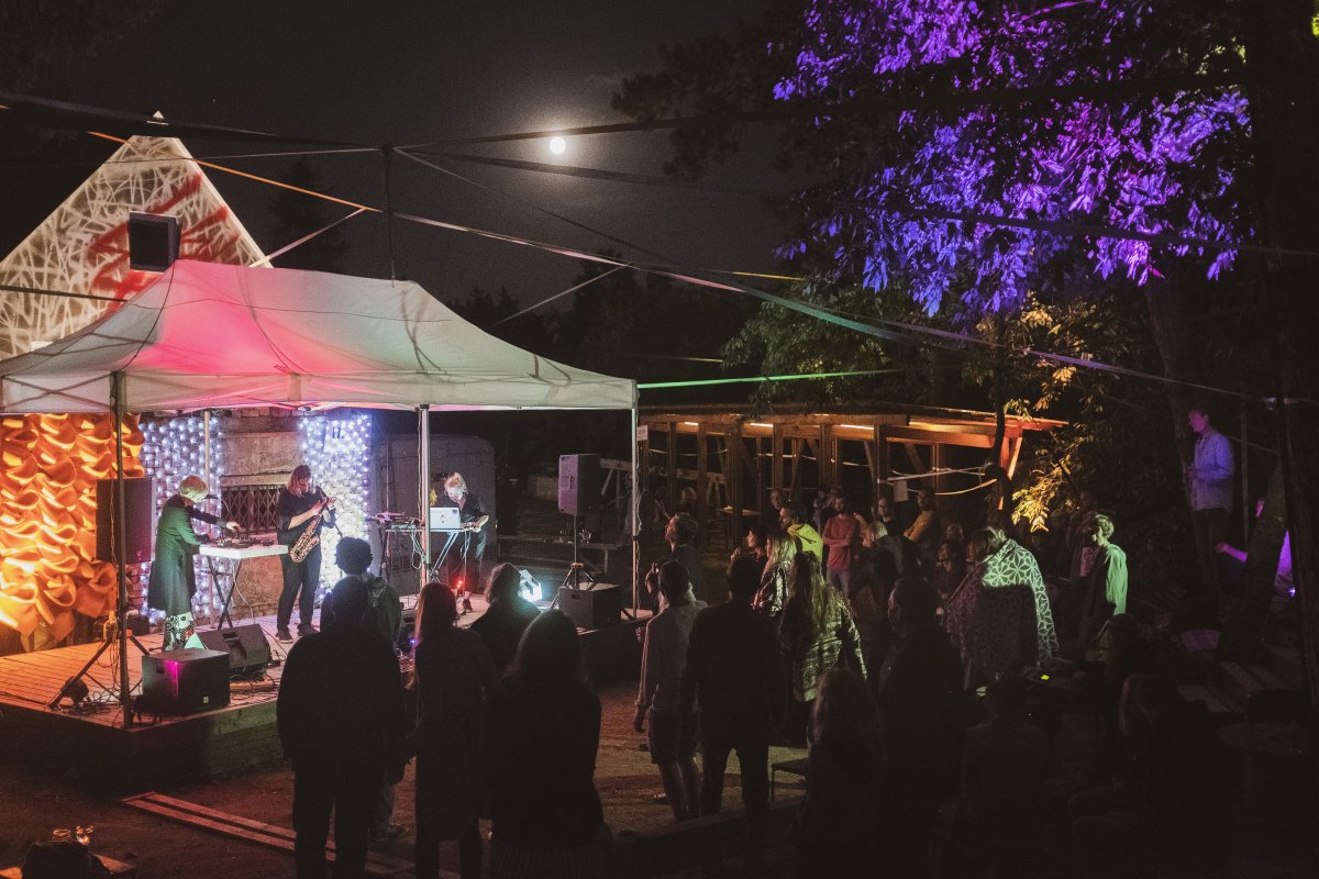 Festival n:ear už po druhýkrát privíta medzinárodnú scénu experimentálnej a improvizovanej hudby | Zdroj: Festival n:ear Festival n:ear už po druhýkrát privíta medzinárodnú scénu experimentálnej a improvizovanej hudby
