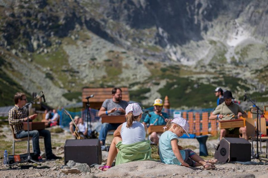 Druhý ročník Tatra Flowers opäť prináša do Vysokých Tatier kvalitné umenie a kultúru Druhý ročník Tatra Flowers opäť prináša do Vysokých Tatier kvalitné umenie a kultúru